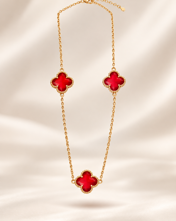 Three Clover Pendant Necklace